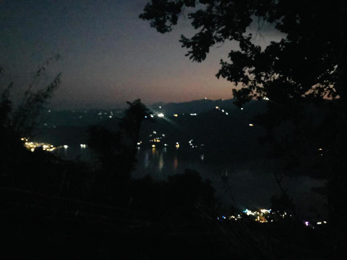 Hom'S Homestay & Farmstay Sarangkot Pokhara Extérieur photo
